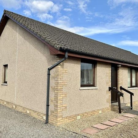 Cosy At Camden, Entire Bungalow Evanton Extérieur photo
